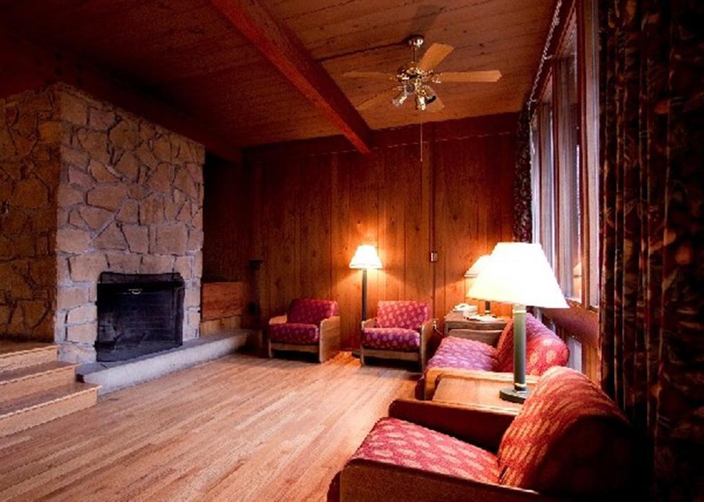 Pipestem Resort State Park Oda fotoğraf