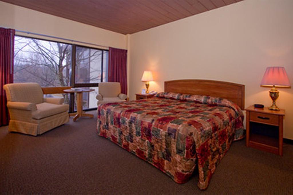 Pipestem Resort State Park Oda fotoğraf