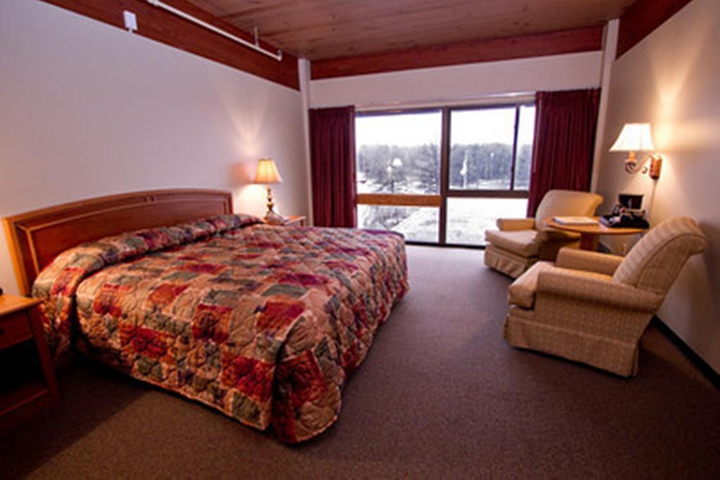 Pipestem Resort State Park Oda fotoğraf